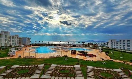 Star Resort & Aqua Park 